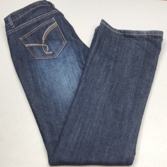 LIKE NEW RAMPAGE DARKWASH BOOTCUT JEANS 7/29x32 🇺🇸 - Picture 5 of 13